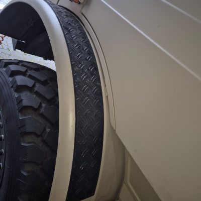 Atlas4x4 Kotflügeltritt